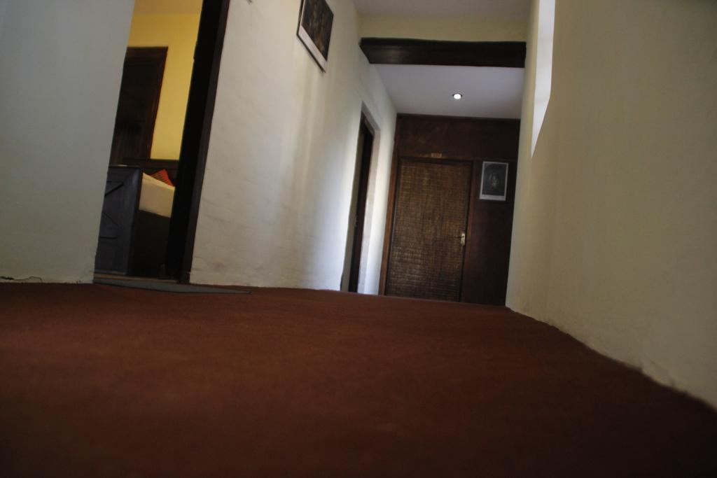 Hotel Peace N Park กาฐมาณฑุ ภายนอก รูปภาพ