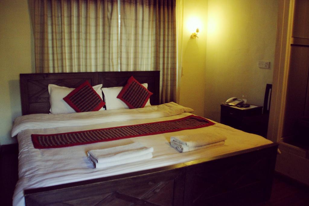 Hotel Peace N Park กาฐมาณฑุ ภายนอก รูปภาพ